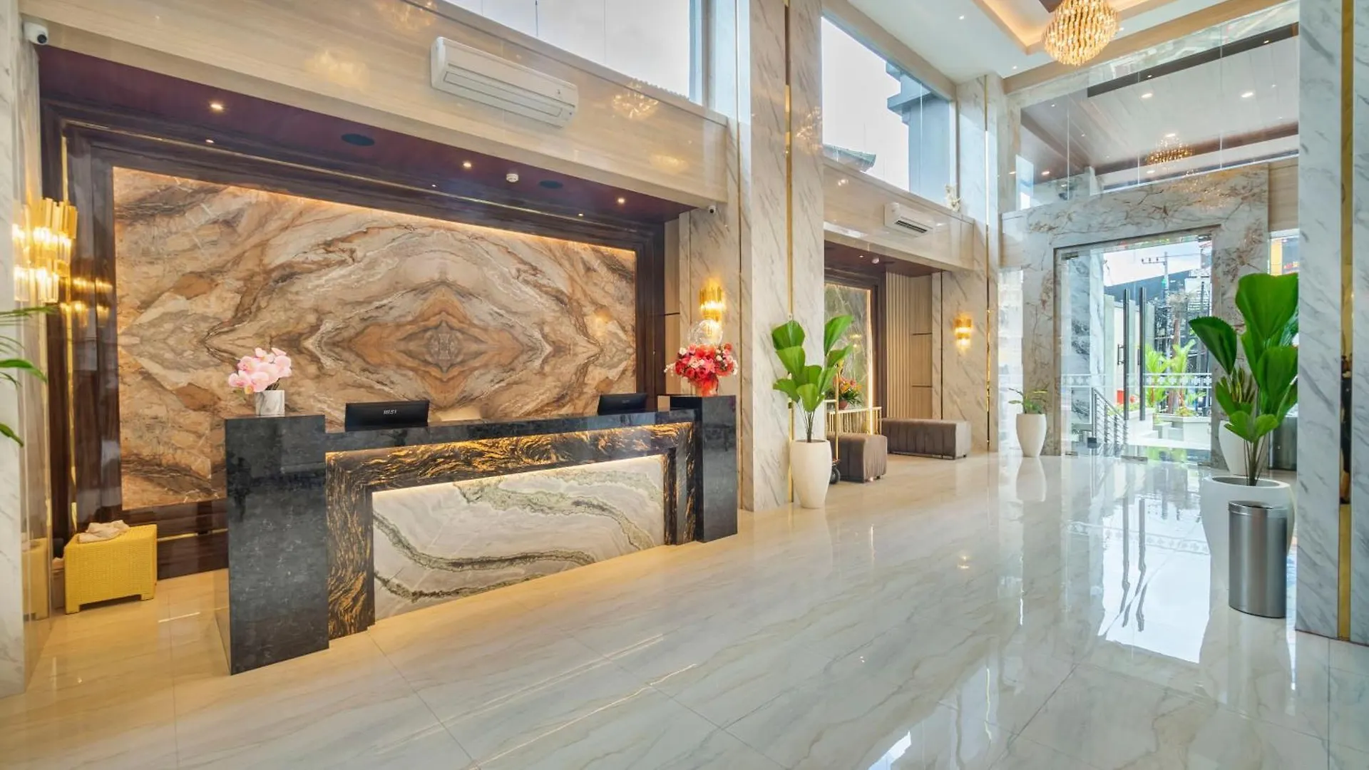 City Of Aventus Hotel - Denpasar